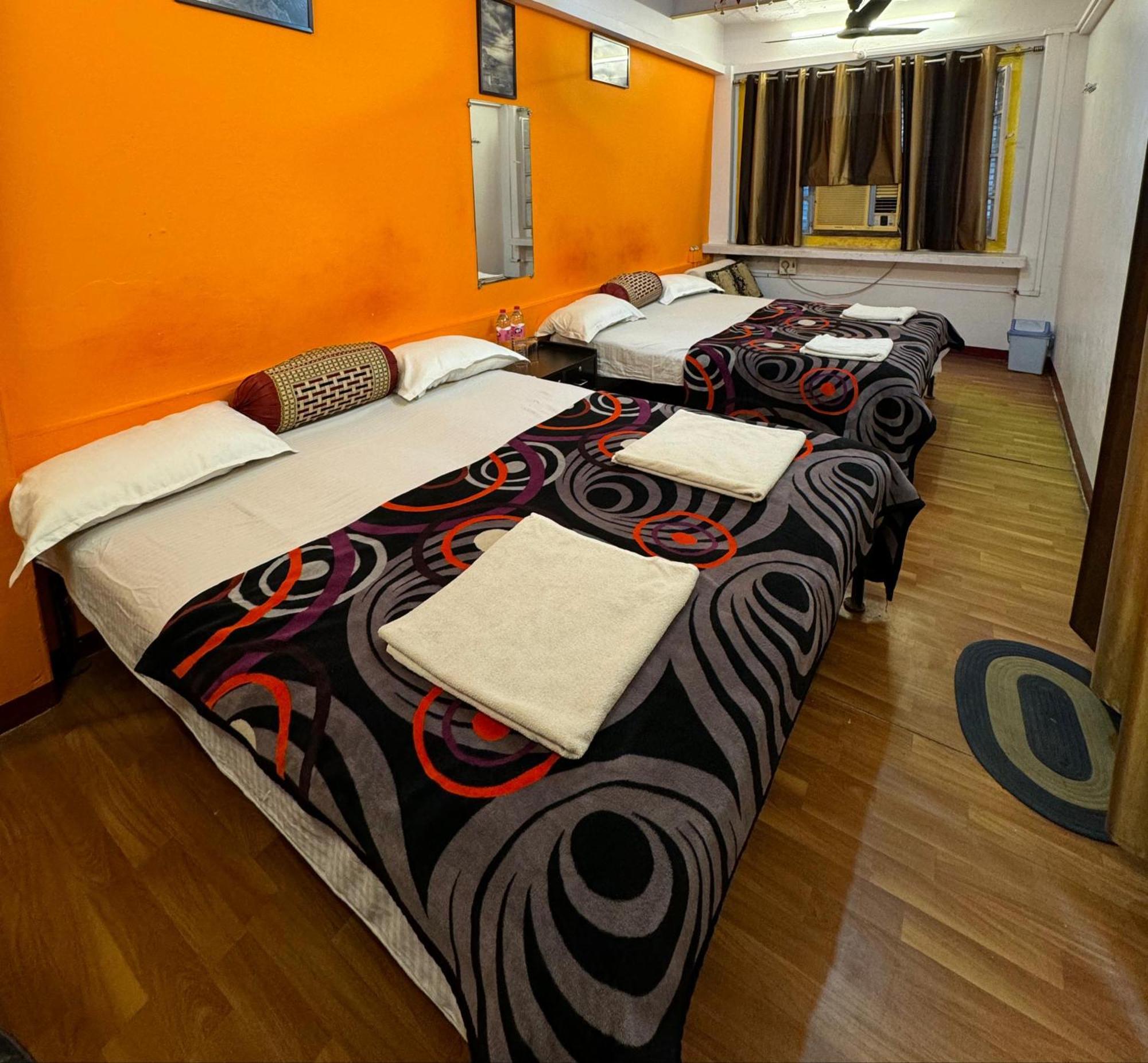 The Golden Lodge Varanasi Exterior foto